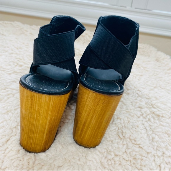 Kenneth Cole Reaction Wedges Black Leather Straps - Picture 6 of 12